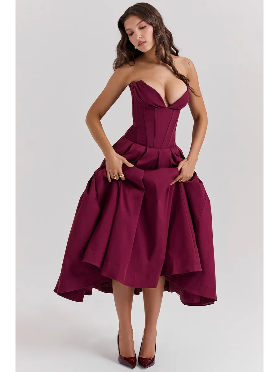 Robe mi-longue sans bretelles pour le printemps et l'été