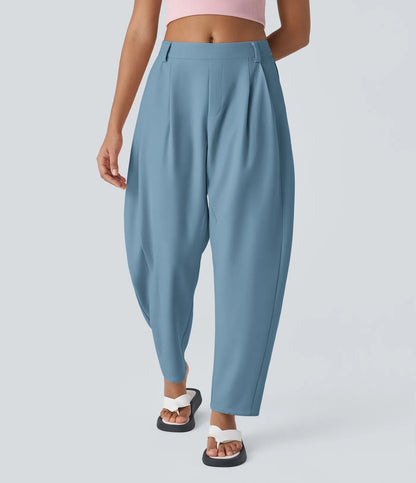 Dambyxor med medelhöjd midja, fickor och rundade ben – arbetsbyxor