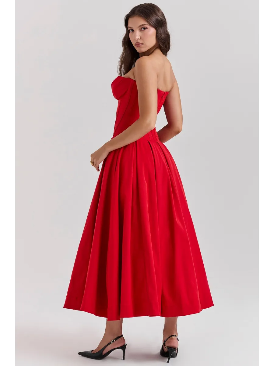 Robe mi-longue sans bretelles pour le printemps et l'été