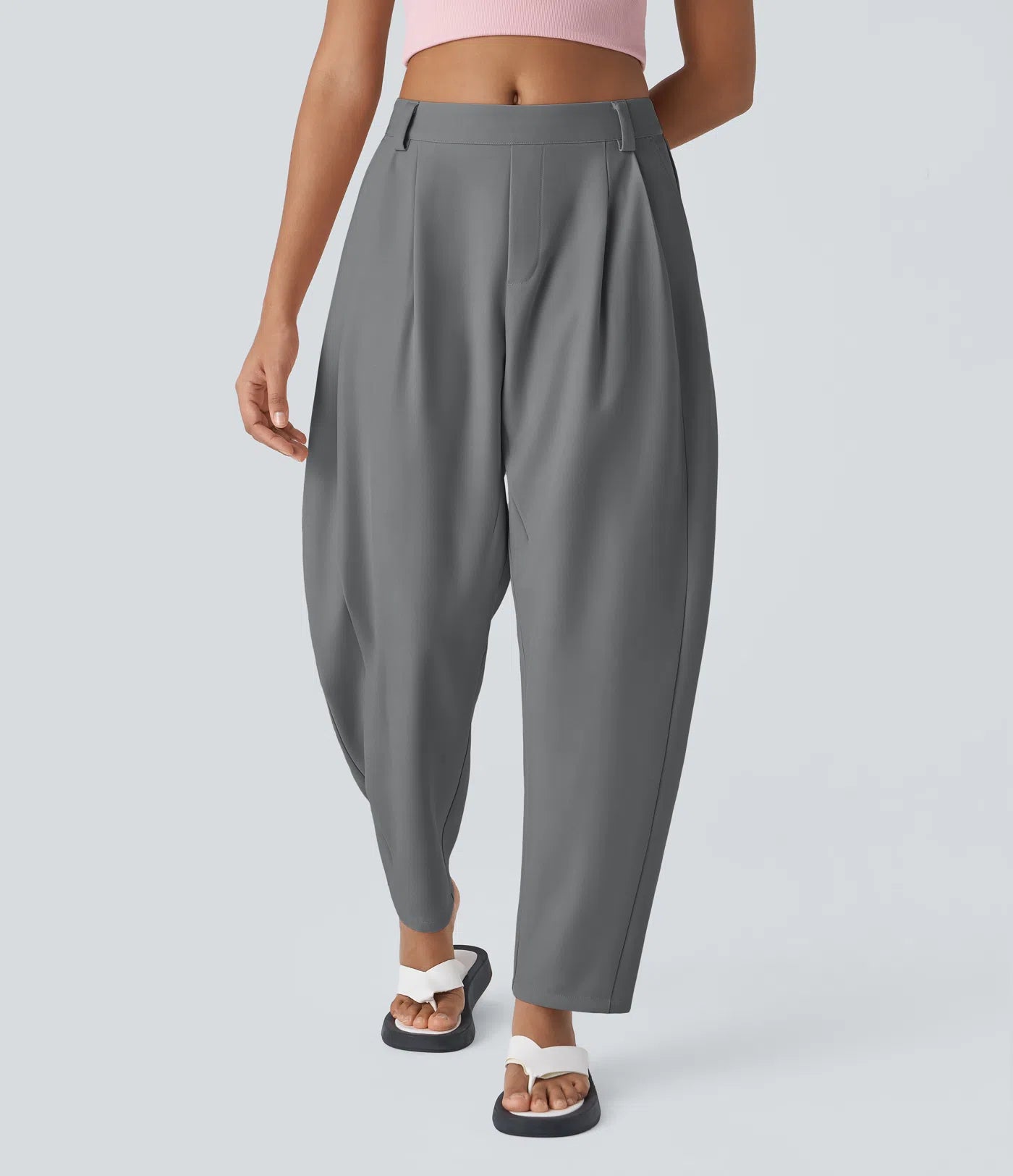 Dambyxor med medelhöjd midja, fickor och rundade ben – arbetsbyxor