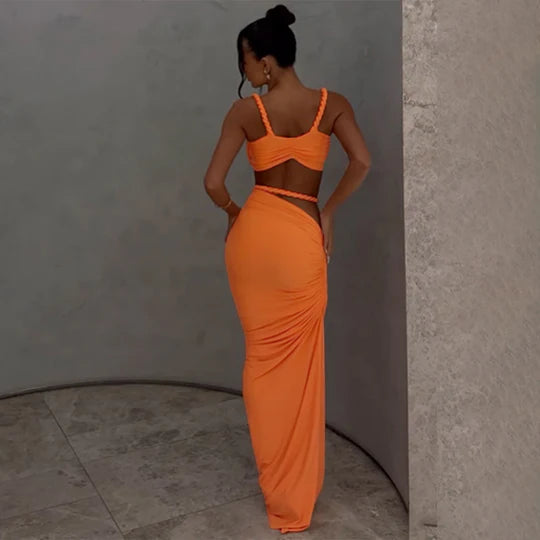 Tvådelat set för damer med tvinnade remmar