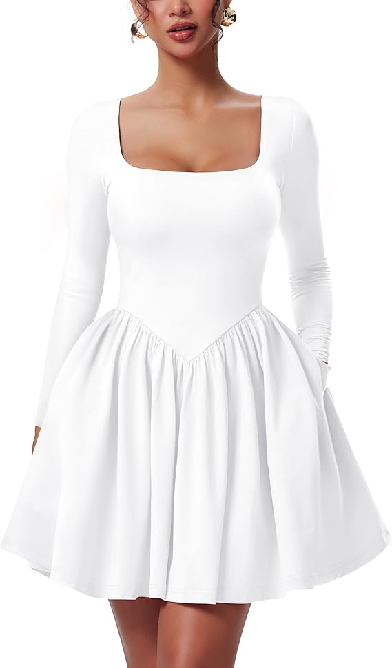 Mini-robe décontractée à manches longues et encolure carrée