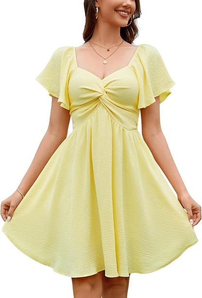 Damklänning med hjärtformad halsringning och knut framtill