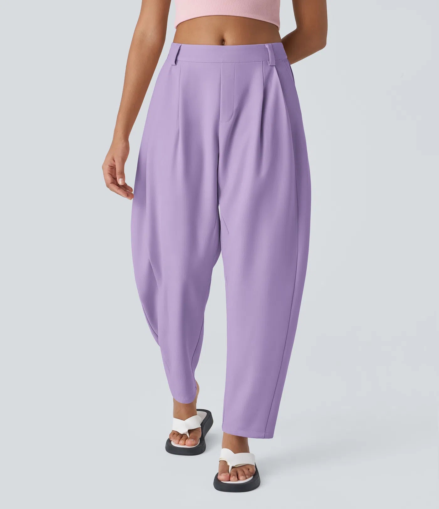 Dambyxor med medelhöjd midja, fickor och rundade ben – arbetsbyxor