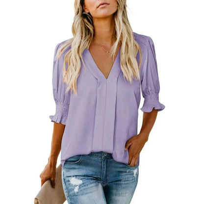 Joli haut à col en V et manches à volants