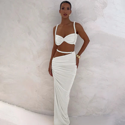 Tvådelat set för damer med tvinnade remmar