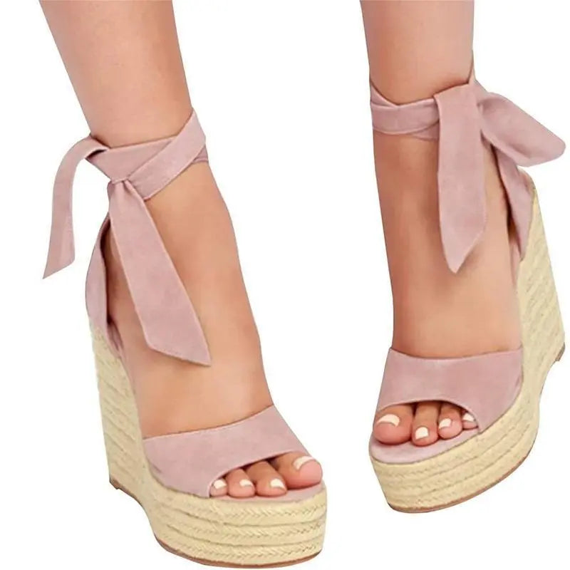 Sandales à talons compensés et lacets pour femme