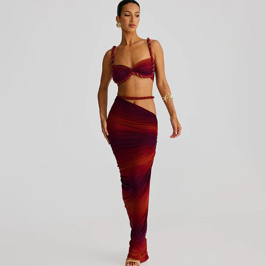 Tvådelat set för damer med tvinnade remmar