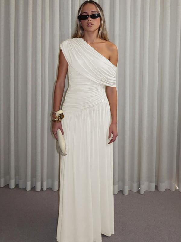 Robe longue de soirée à découpes asymétriques