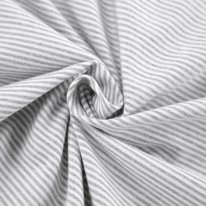 Pyjamas med kortärmad tröja och randiga shorts i stickat